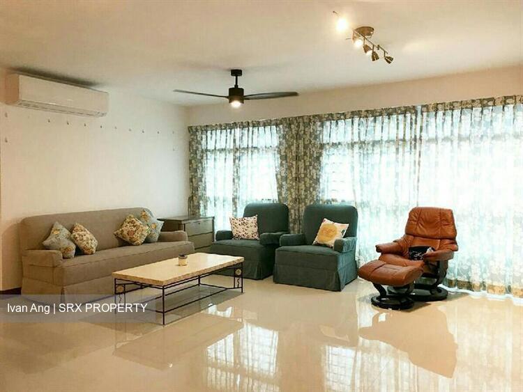Bukit Batok East Avenue 6 thumbnail photo